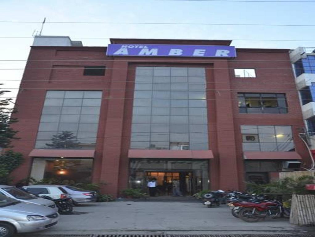 Hotel Amber Rudrapur Exteriör bild